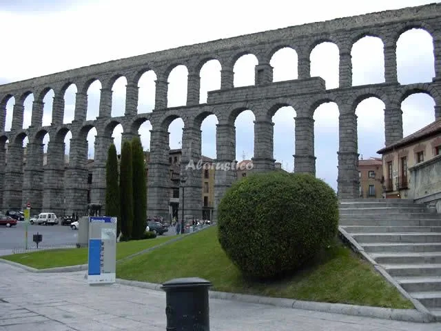 Alojamiento turístico REFITOLERÍA APARTAMENTOS B en SEGOVIA · SEGOVIA