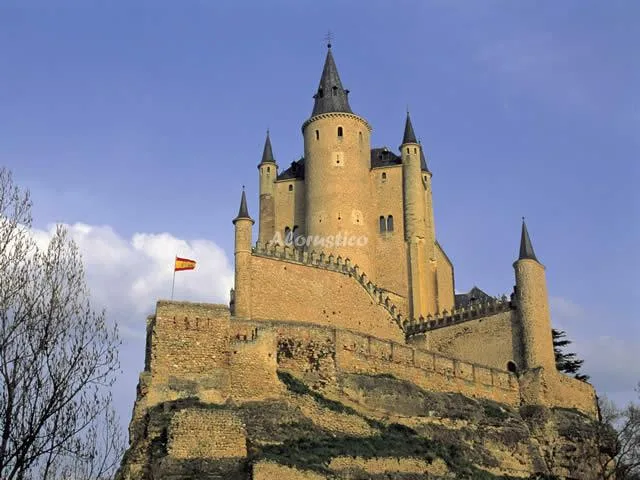 REFITOLERÍA APARTAMENTOS B en SEGOVIA — miniatura 8