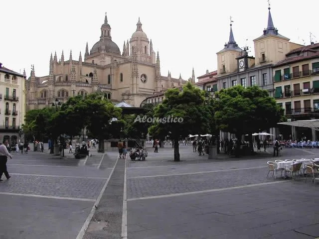 REFITOLERÍA APARTAMENTOS B en SEGOVIA — miniatura 15