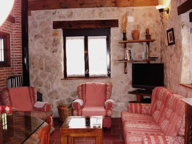 CASA REAL PÓSITO II en AGUILAFUENTE — foto 3