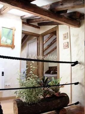 LA CASA VIEJA en TABANERA DEL MONTE — miniatura 5