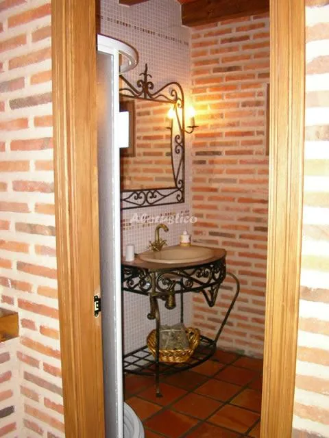 LA CASETA DEL PEGUERO en NAVAS DE ORO — foto 3