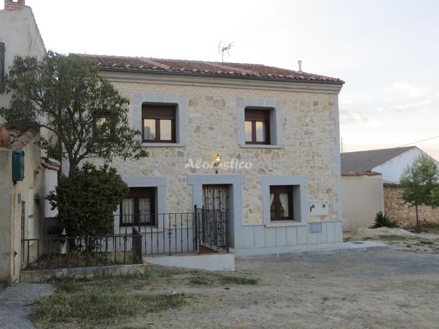 Alojamiento turístico CASA RURAL APOL en LASTRAS DEL POZO, SEGOVIA