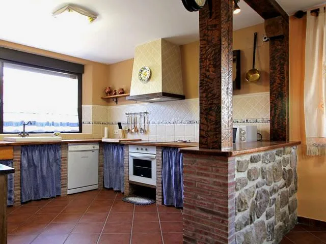 CASA LA CANTARILLA 258 en ALDEHUELA DEL RINCÓN — miniatura 9