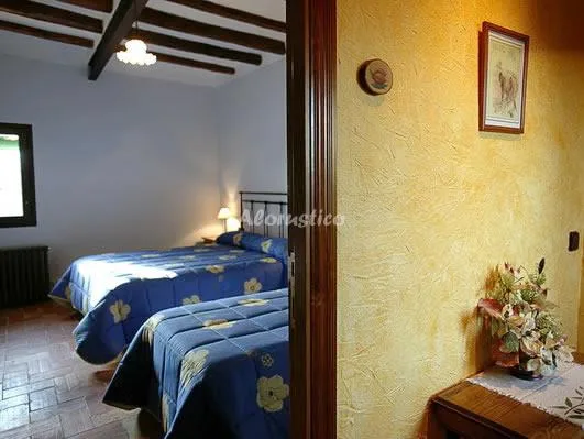 MAS DE SERRA-HABITACIÓN TRIPLE en VILALLONGA DEL CAMP — miniatura 22