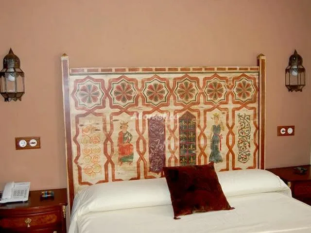 HOTEL LA REALDA-HABT. DOBLE ADAPT. MINUSVÁLIDOS en GEA DE ALBARRACÍN — miniatura 9