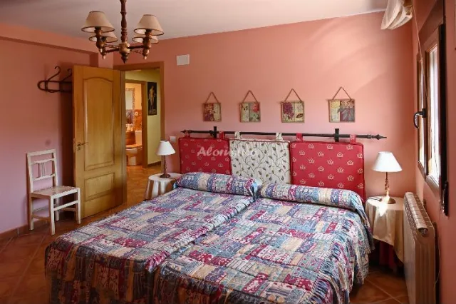 CASA RURAL LOS DIEGOS en Navarrete del Rio — miniatura 6