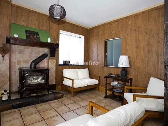 CASA ENKARTADA-HABITACIÓN ROJA en SOPUERTA — miniatura 9
