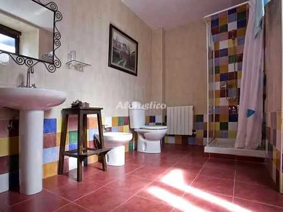 CASA ENKARTADA-HABITACIÓN ROJA en SOPUERTA — miniatura 12