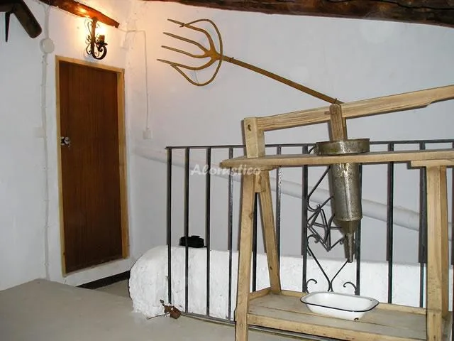 CASA RUTA DEL AGUA en MUNEBREGA — miniatura 17