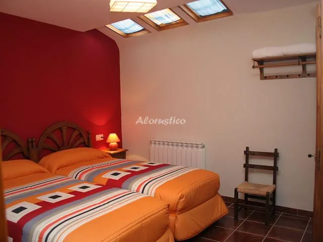 CASERÓN EL REMEDIO II en UNCASTILLO — foto 2