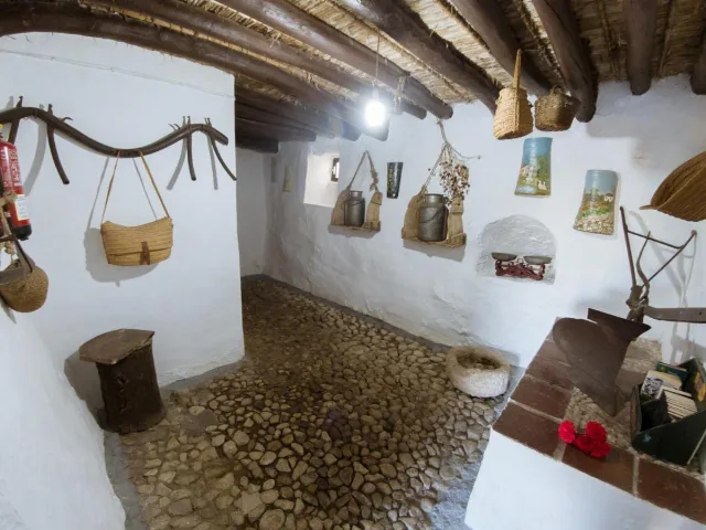 HUERTA LA LAPA en CAÑETE LA REAL — miniatura 25