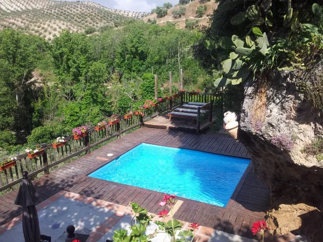 EL TAJIL en ALGARINEJO — foto 3