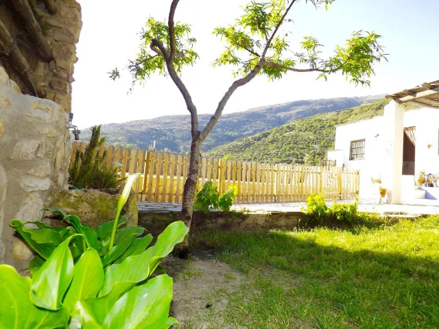 LA ENCINA DE MEZQUIRINA en LANJARÓN — foto 2